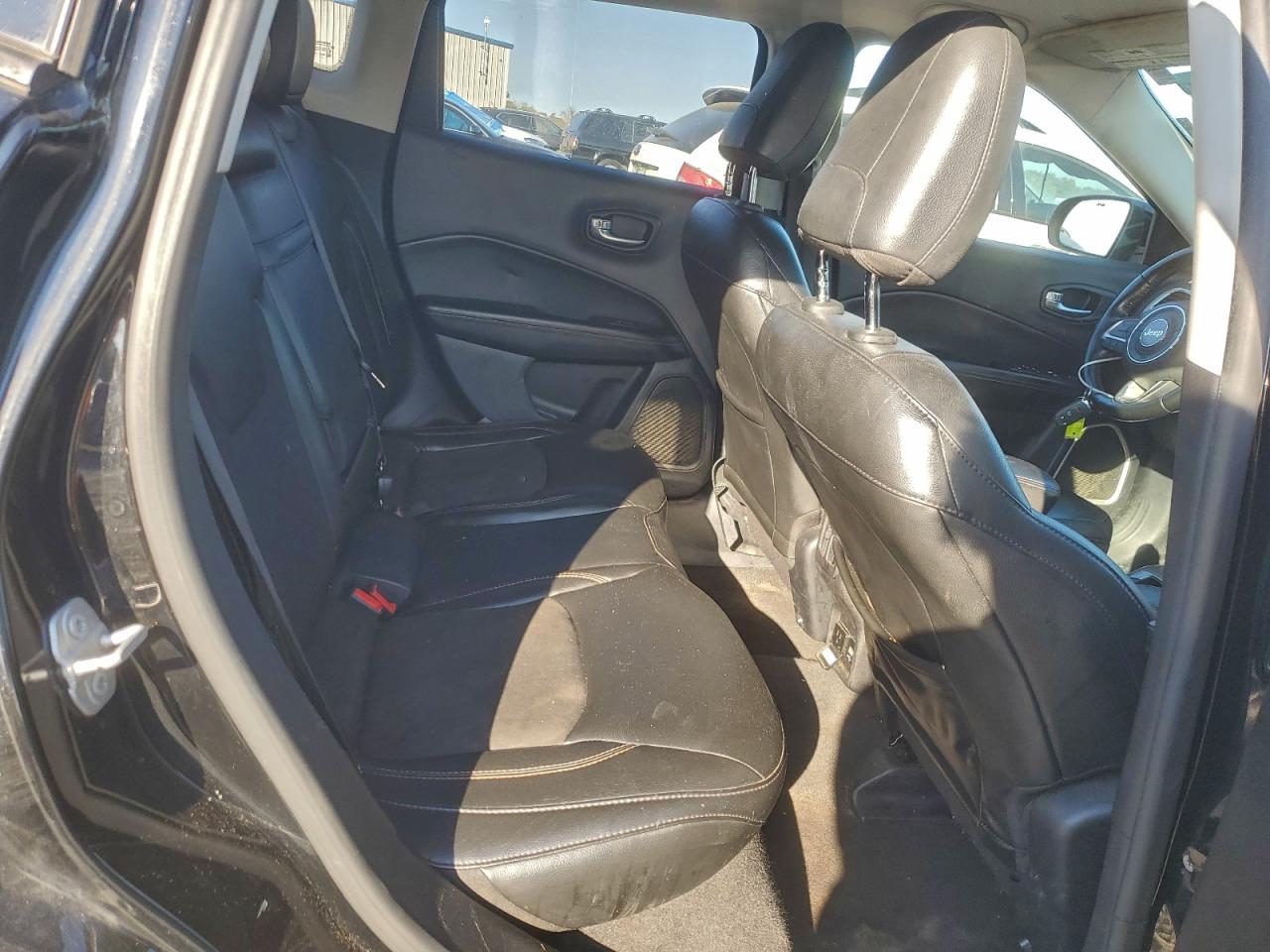 2018 Jeep Compass Latitude VIN: 3C4NJCBB3JT293206 Lot: 93538875