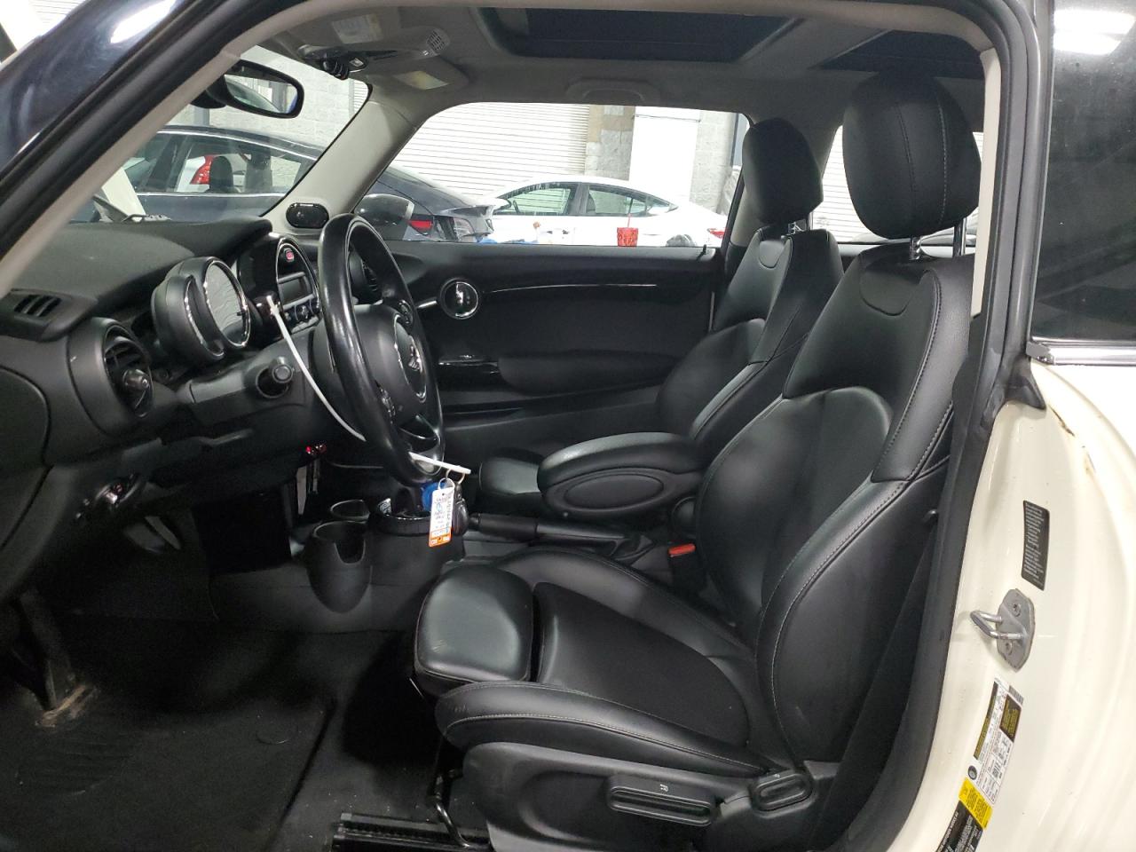 2016 Mini Cooper S VIN: WMWXP7C57G2A43744 Lot: 92483445