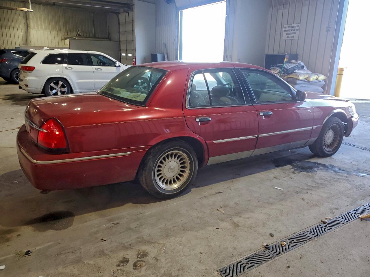 2000 Mercury Grand Marquis Ls VIN: 2MEFM75W6YX740197 Lot: 93897675