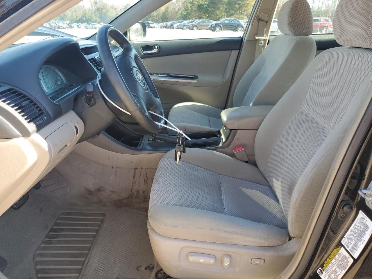 2004 Toyota Camry Le VIN: 4T1BE32K04U288414 Lot: 91283125