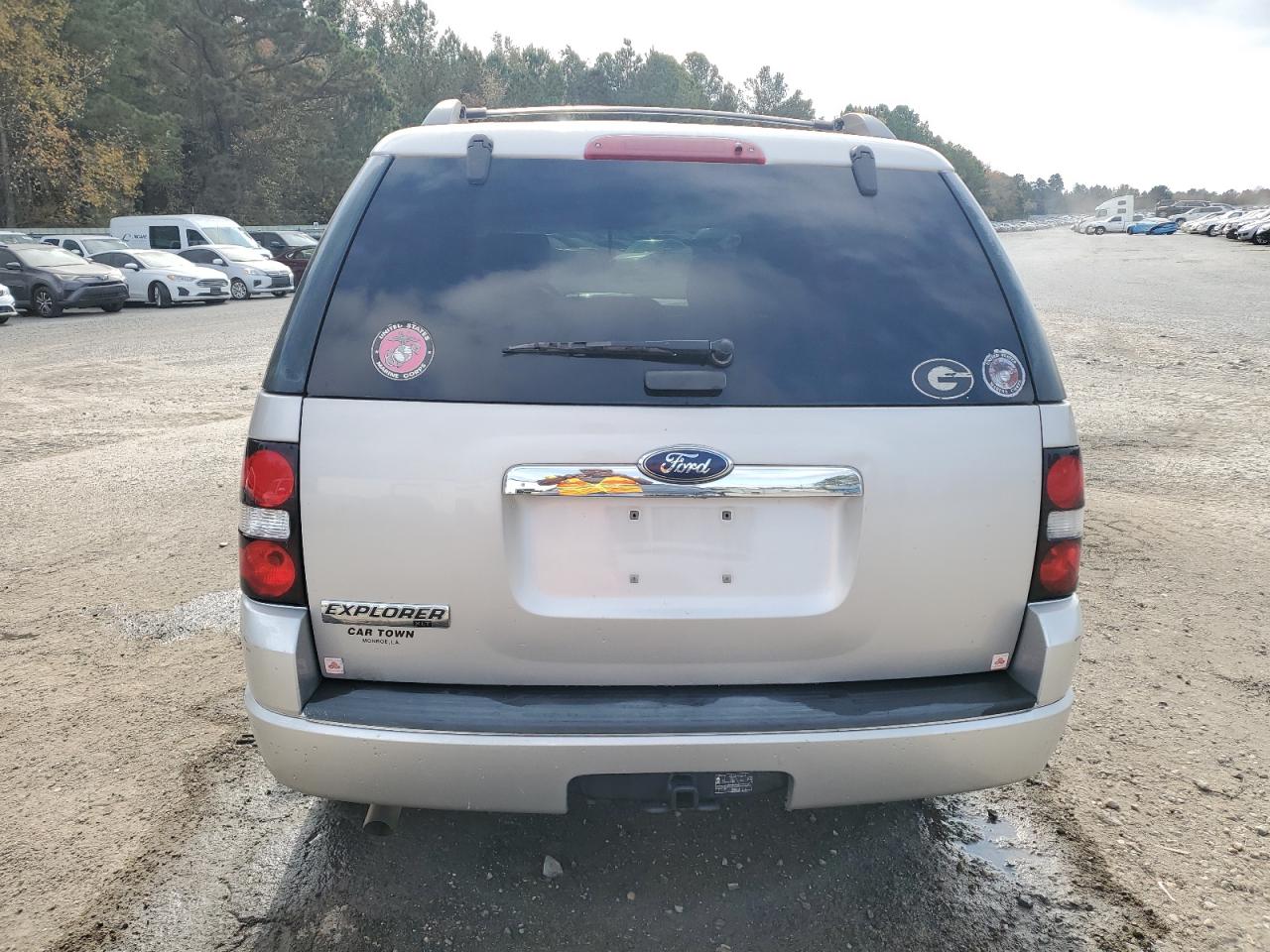 2008 Ford Explorer Xlt VIN: 1FMEU63E08UB00152 Lot: 93066865