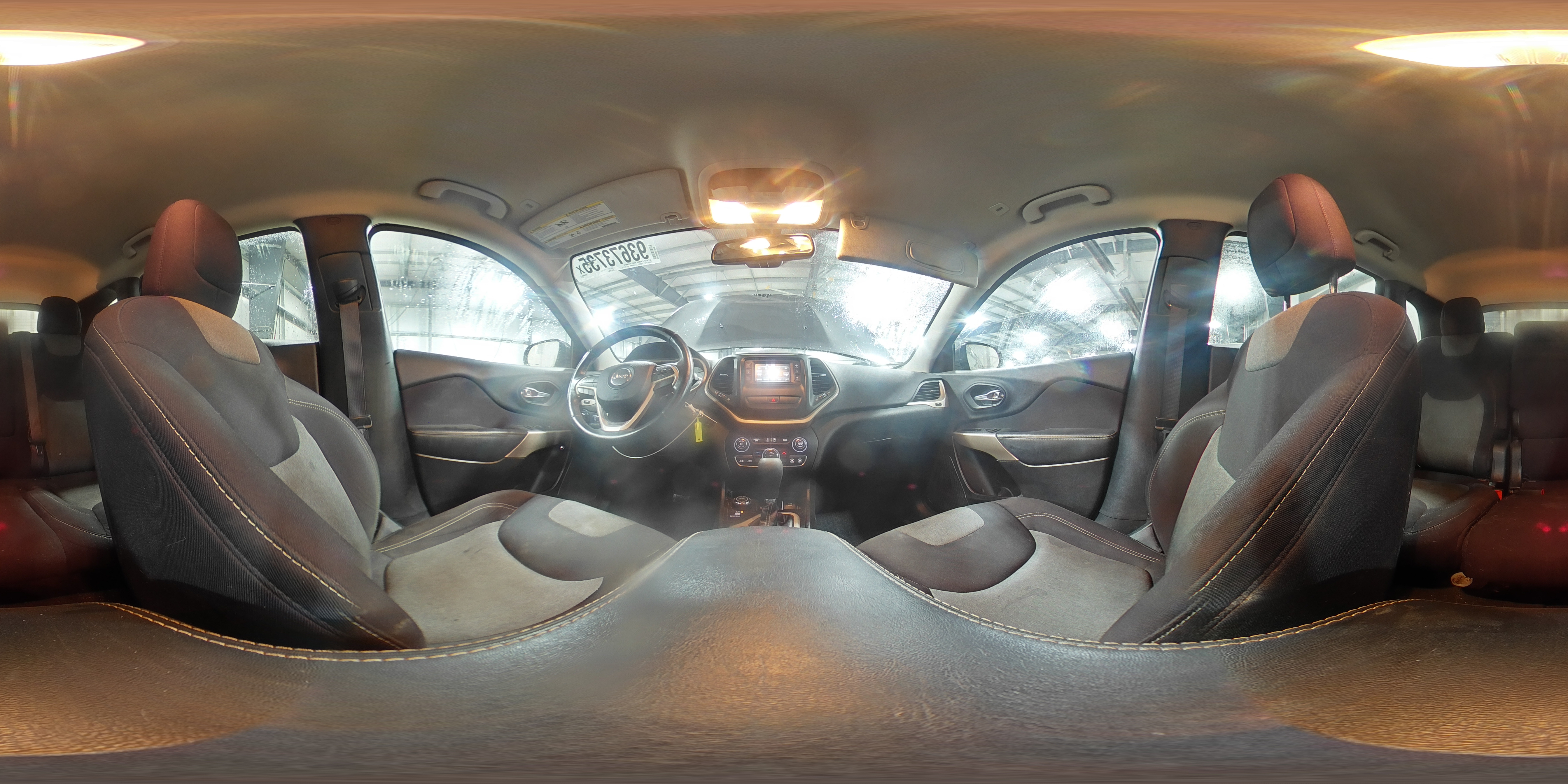 2018 Jeep Cherokee Latitude VIN: 1C4PJMCXXJD578029 Lot: 93673735