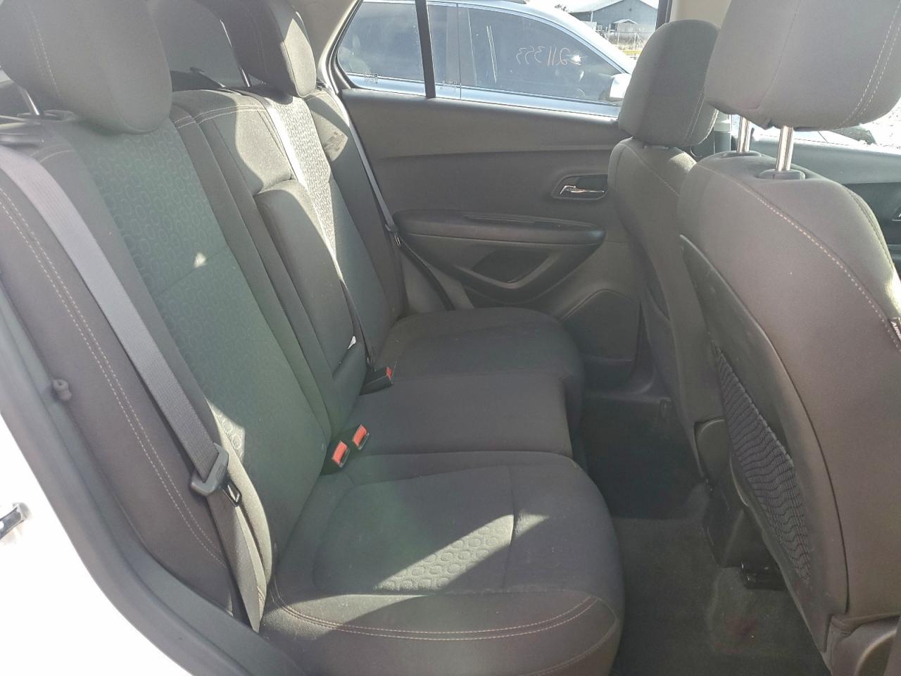 2018 Chevrolet Trax Ls VIN: KL7CJNSB1JB712784 Lot: 93236185