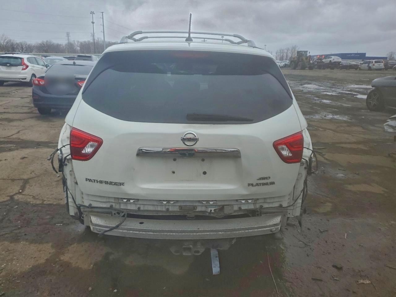 2018 Nissan Pathfinder S VIN: 5N1DR2MM3JC655555 Lot: 94663755
