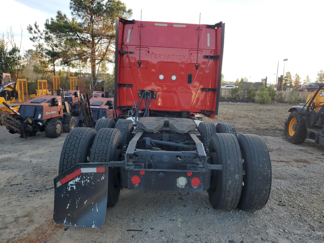 2020 International Lt625 Semi Truck VIN: 3HSDZAPR7LN800234 Lot: 92679855