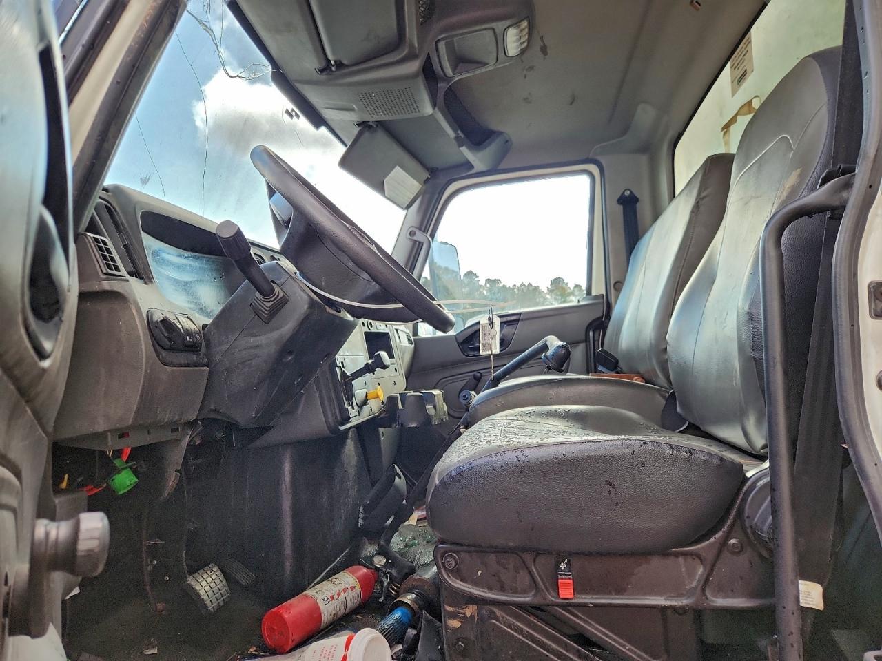 2021 International Mv607 Box Truck VIN: 3HAEUMMLXML164818 Lot: 93715435