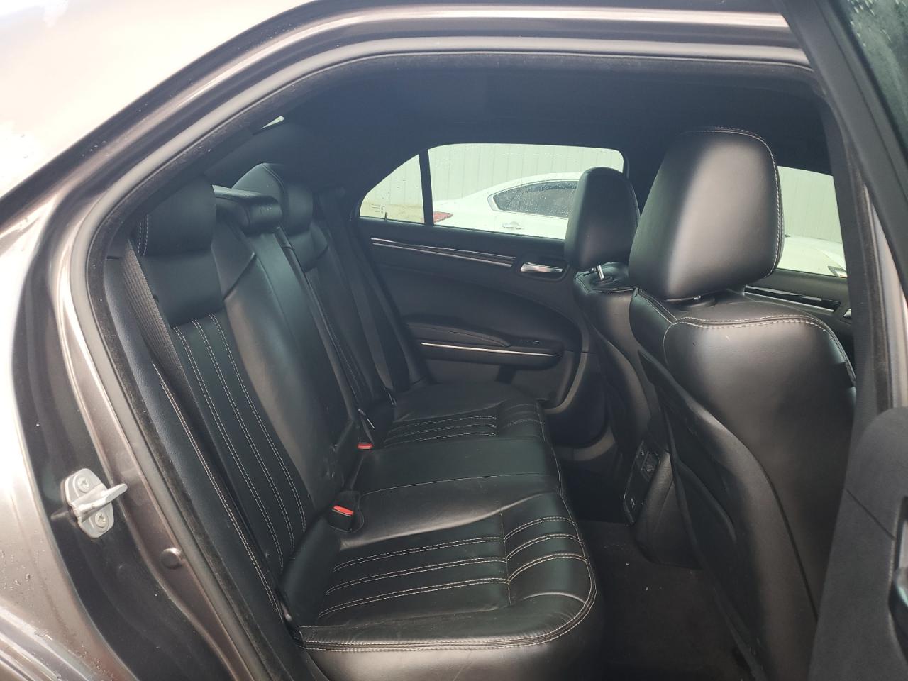 2018 Chrysler 300 S VIN: 2C3CCABG4JH295805 Lot: 91145245