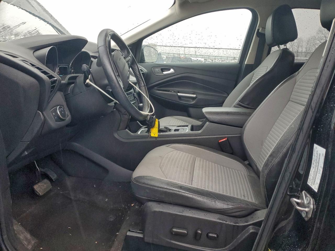 2017 Ford Escape Se VIN: 1FMCU9GDXHUD52257 Lot: 94239095