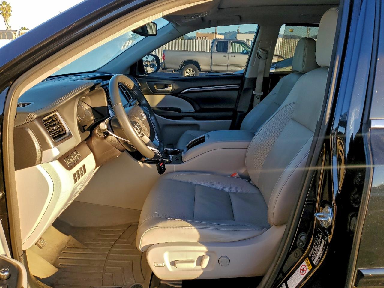 2015 Toyota Highlander Hybrid Limited VIN: 5TDDCRFH1FS009984 Lot: 94373895