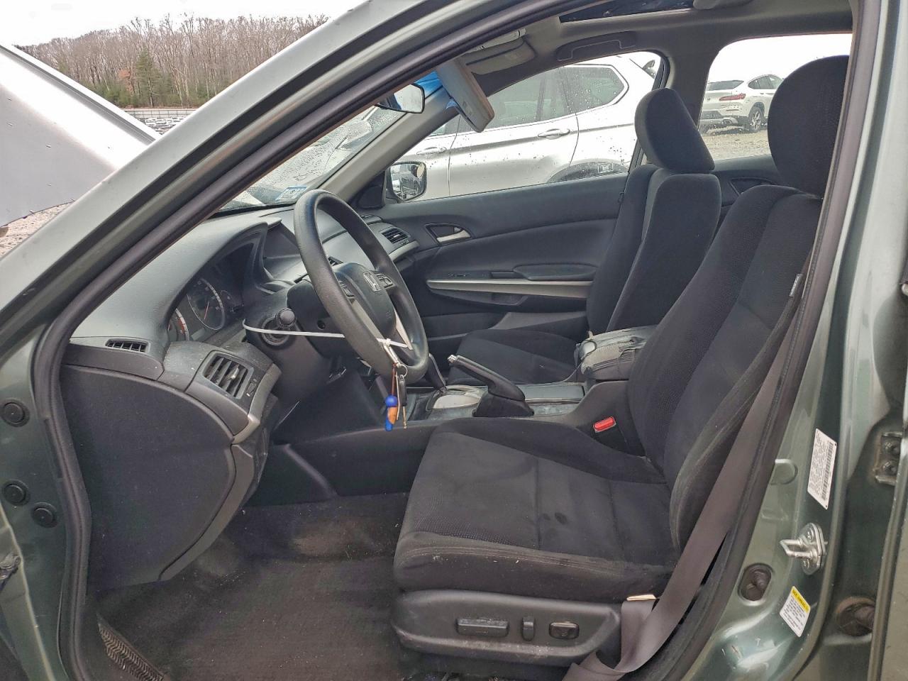 2009 Honda Accord Ex VIN: 1HGCP26799A110935 Lot: 93476085