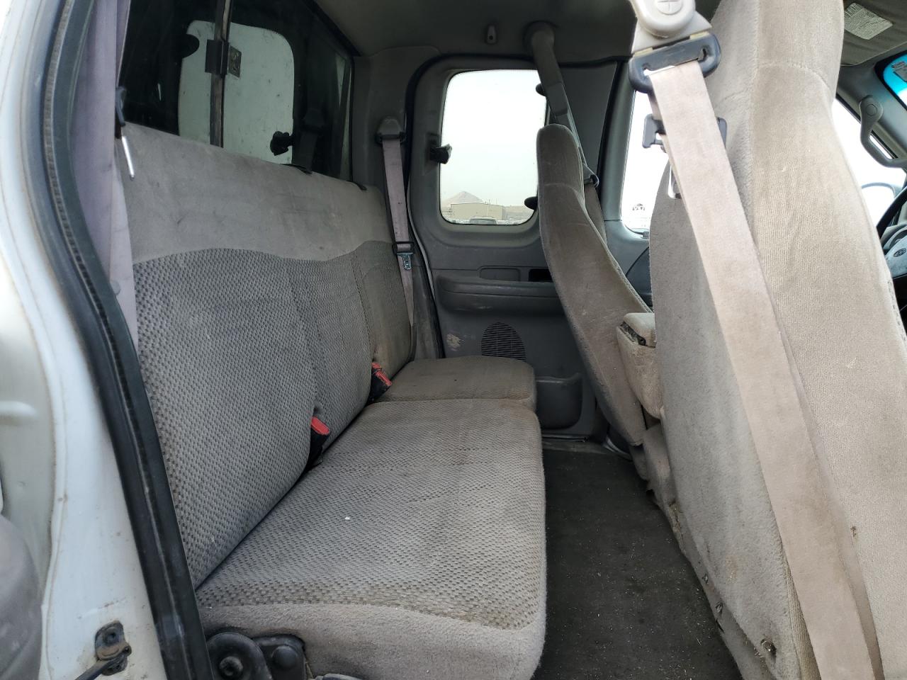 2001 Ford F150 VIN: 1FTRX18L01NA19000 Lot: 92156795