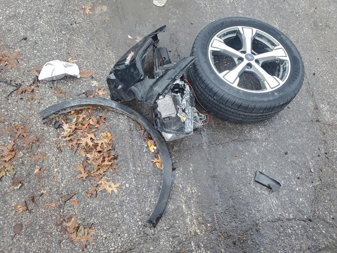 2017 Ford Escape Se VIN: 1FMCU0GD3HUA88598 Lot: 93218835