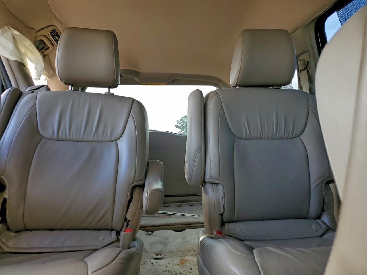 2010 Toyota Sienna Xle VIN: 5TDYK4CC0AS327250 Lot: 92602915