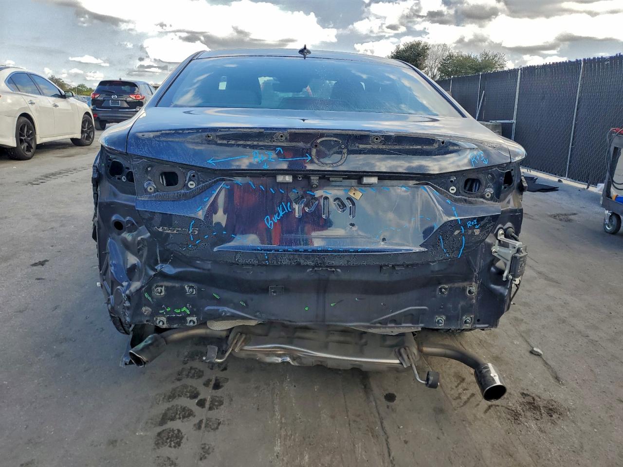 2018 Mazda 6 Signature VIN: JM1GL1XY6J1324587 Lot: 94104715