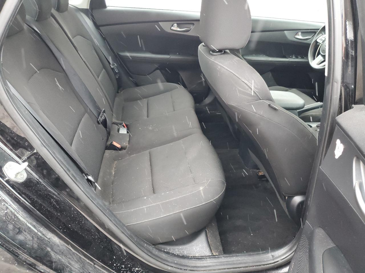 2021 Kia Forte Fe VIN: 3KPF24AD2ME285570 Lot: 92274225