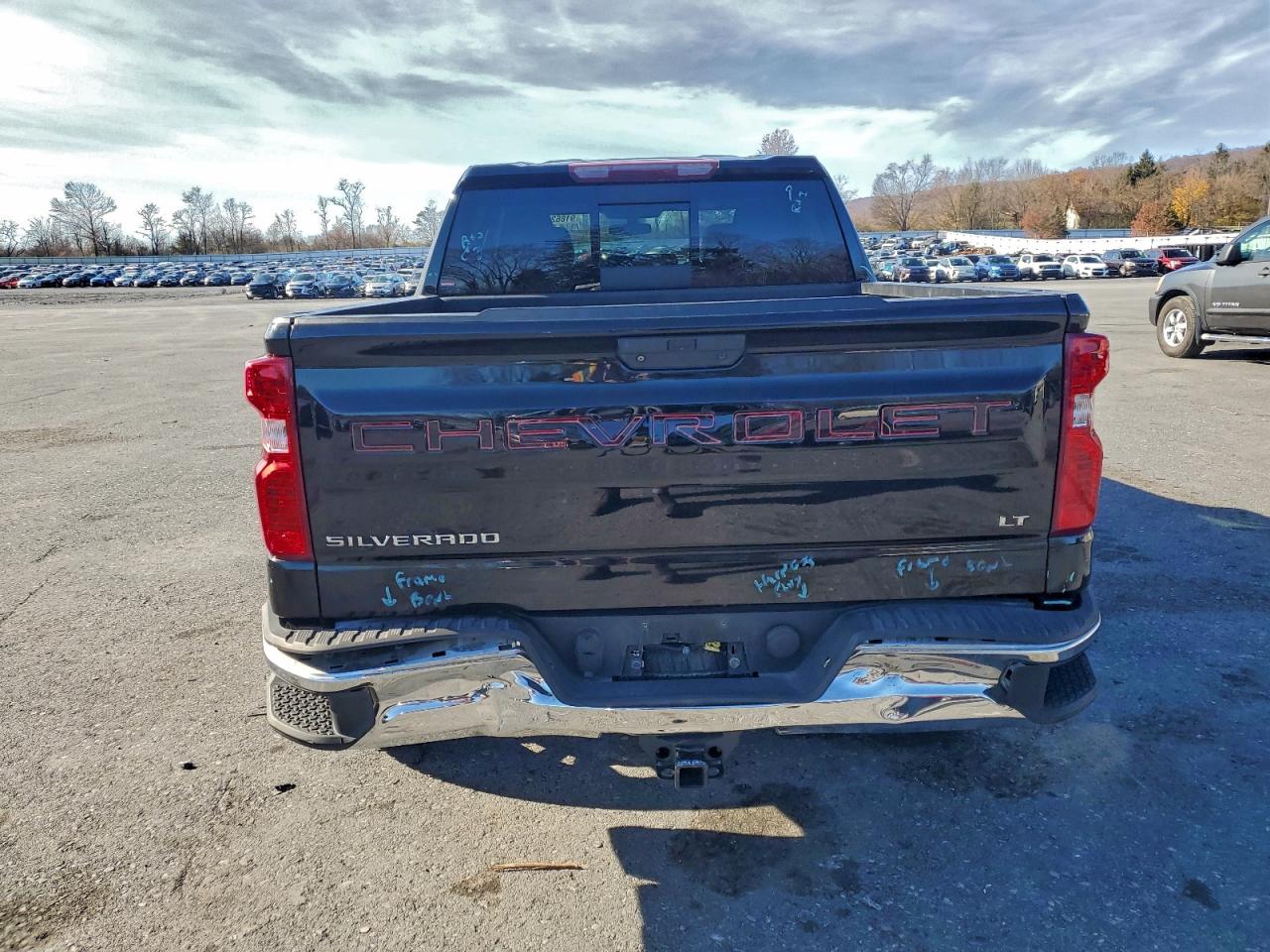 2019 Chevrolet Silverado K1500 Lt VIN: 1GCUYDED8KZ196717 Lot: 91862035