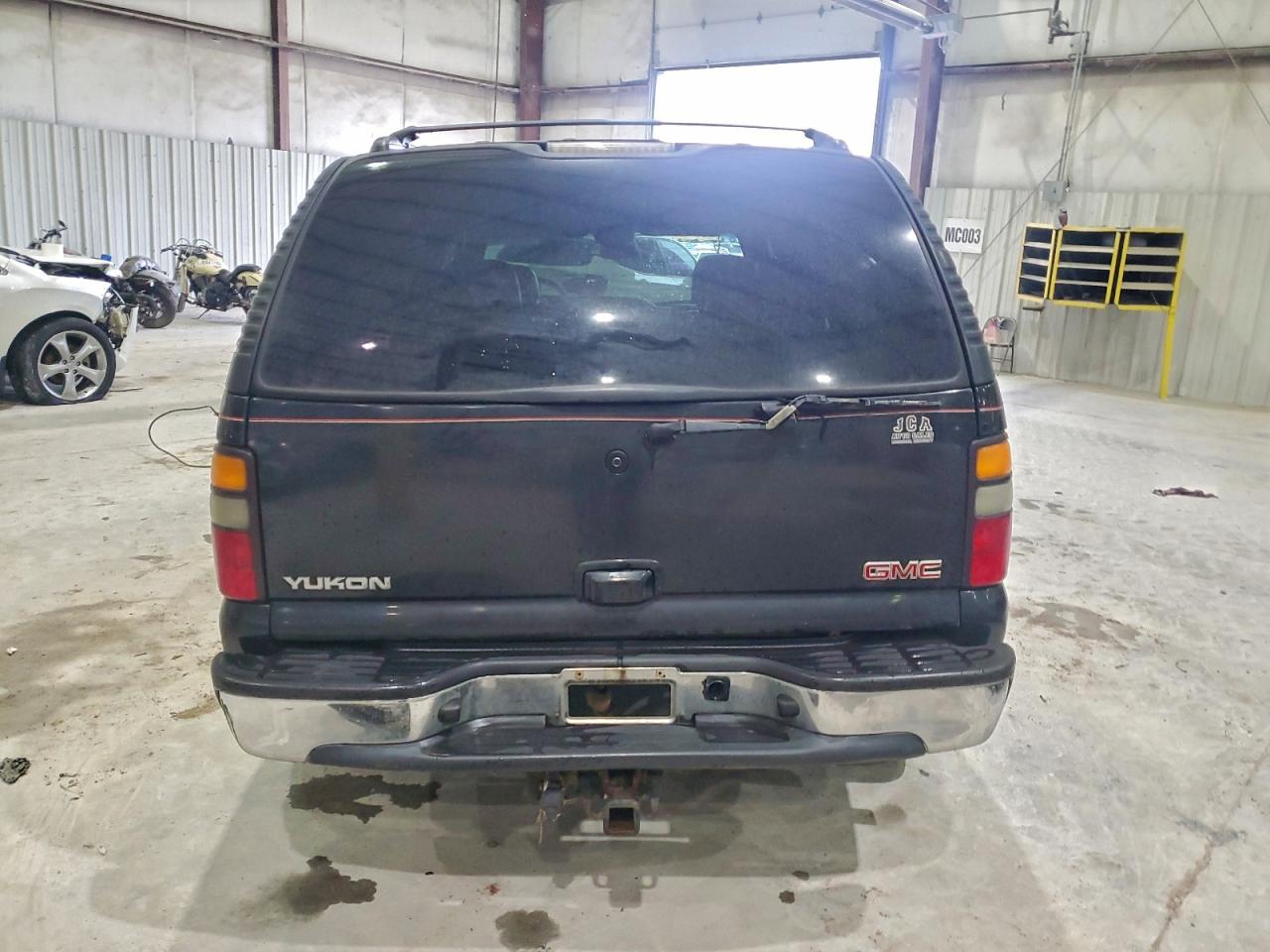 2005 GMC Yukon VIN: 1GKEK13T05J151664 Lot: 93837465