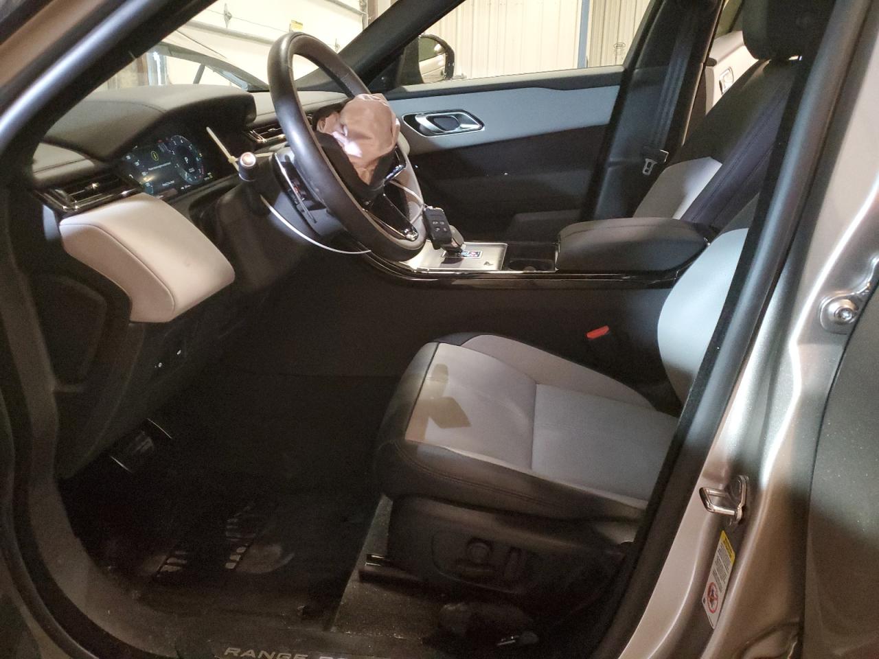 2026 Land Rover Range Rover Velar Dynamic Se VIN: SALYL2FU7TA816551 Lot: 91890175