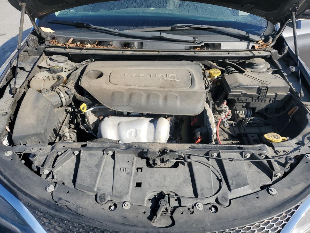 2015 Chrysler 200 Limited VIN: 1C3CCCAB6FN693811 Lot: 91445565