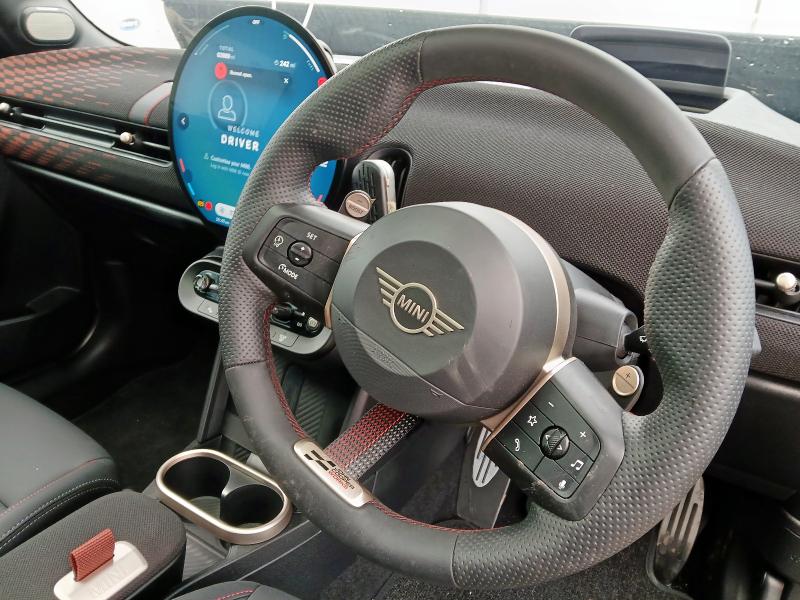 2025 MINI COOPER 2.0 JOHN COOPER WORKS 3DR AUTO