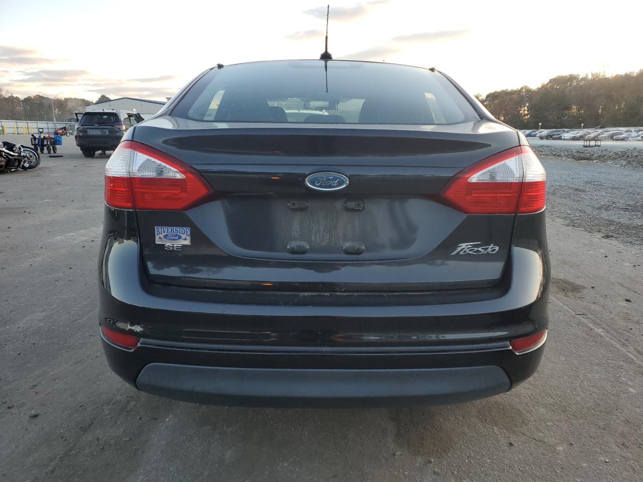 2015 Ford Fiesta Se VIN: 3FADP4BJ0FM202651 Lot: 91869445