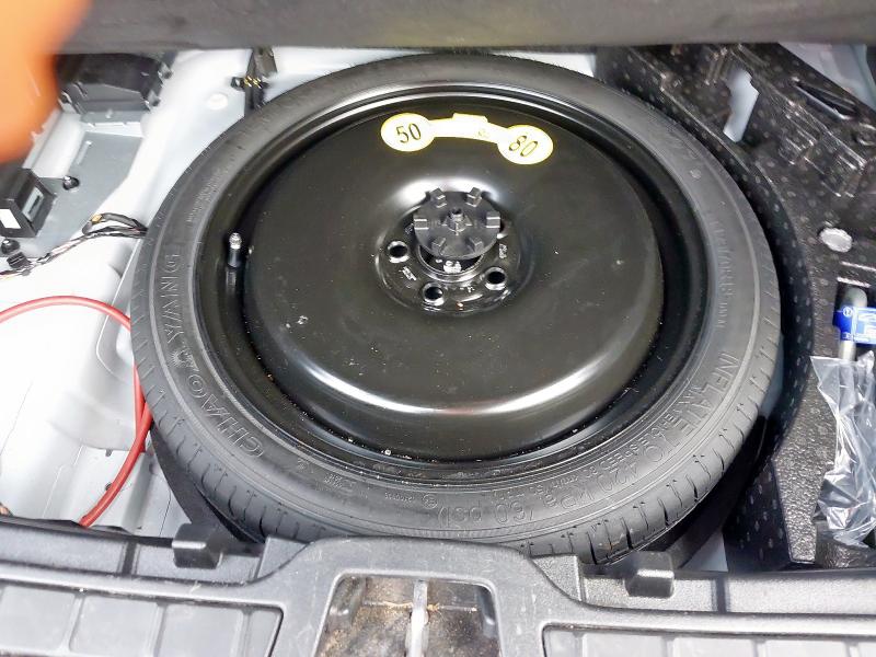 2024 VOLVO XC40 2.0 B3P ULTIMATE DARK 5DR AUTO