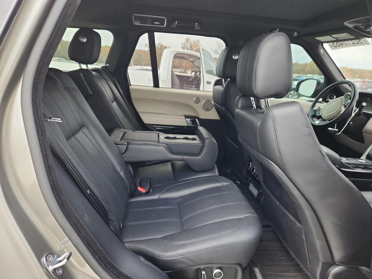 2017 Land Rover Range Rover Hse VIN: SALGS2FV9HA353147 Lot: 92210465