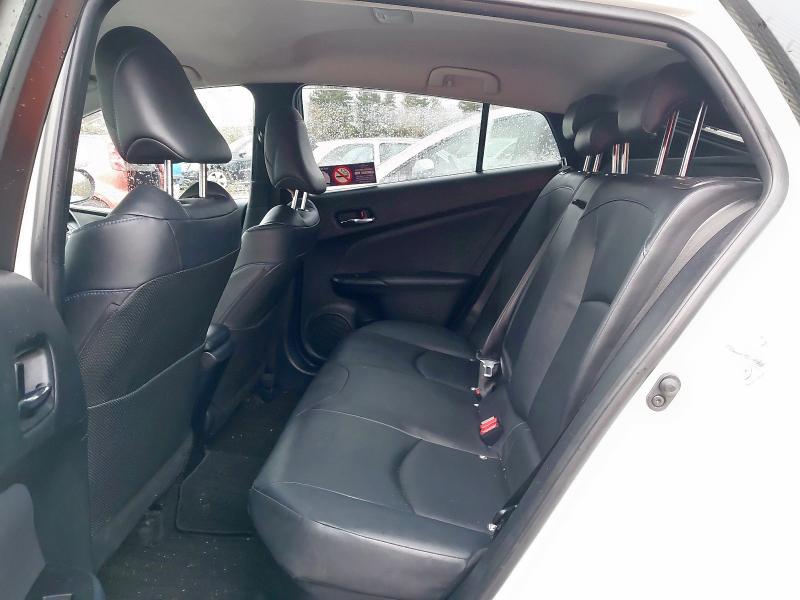 2016 TOYOTA PRIUS HYBRID 