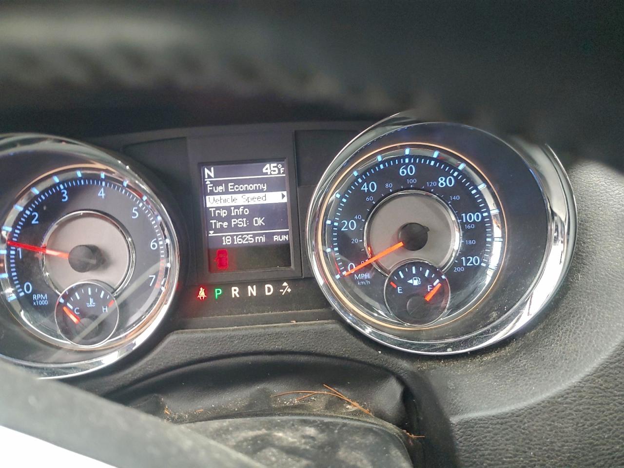 2015 Chrysler Town & Country Touring L VIN: 2C4RC1CG6FR547771 Lot: 94049325