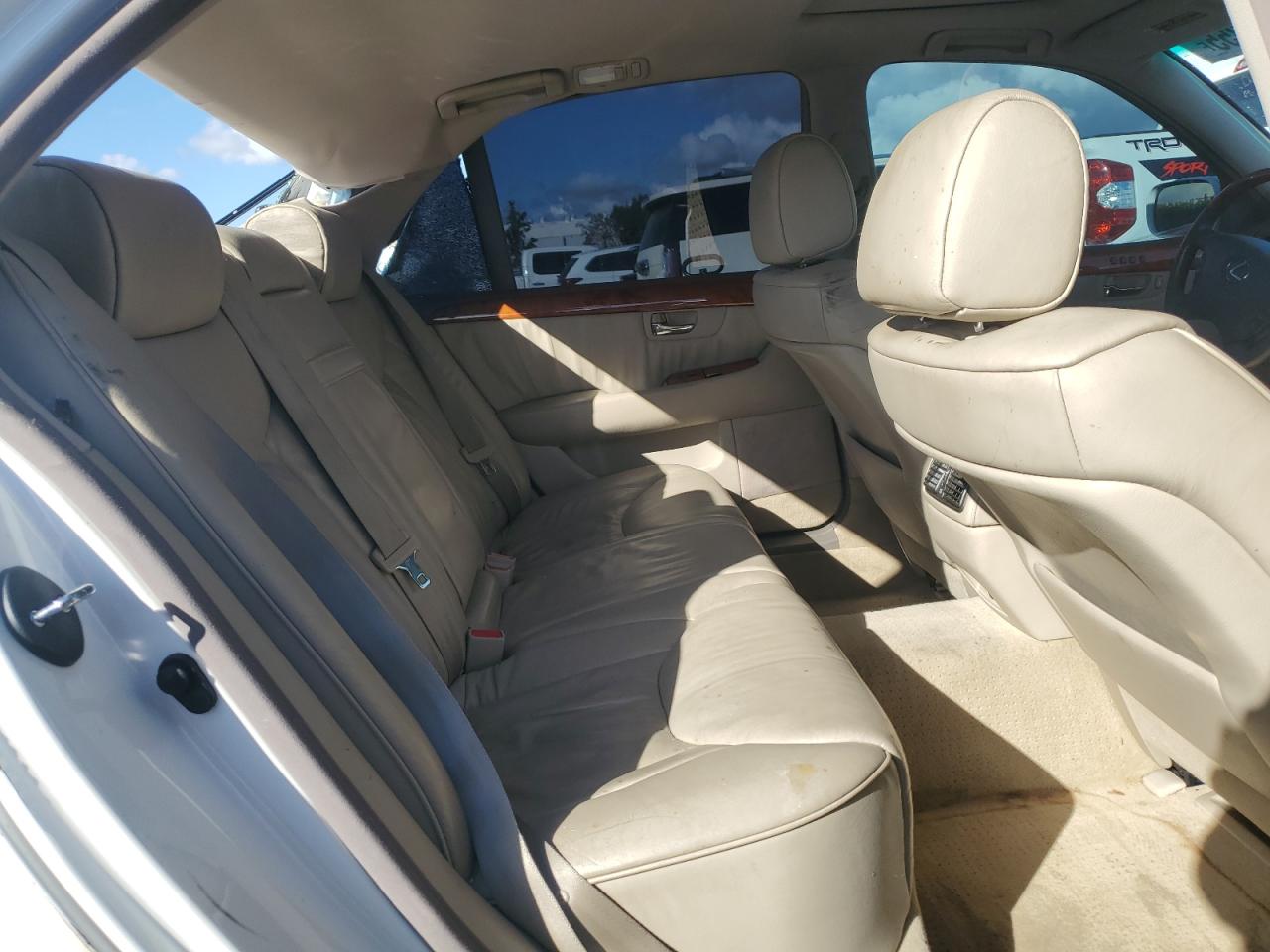 2001 Lexus Ls 430 VIN: JTHBN30F410034409 Lot: 92869355