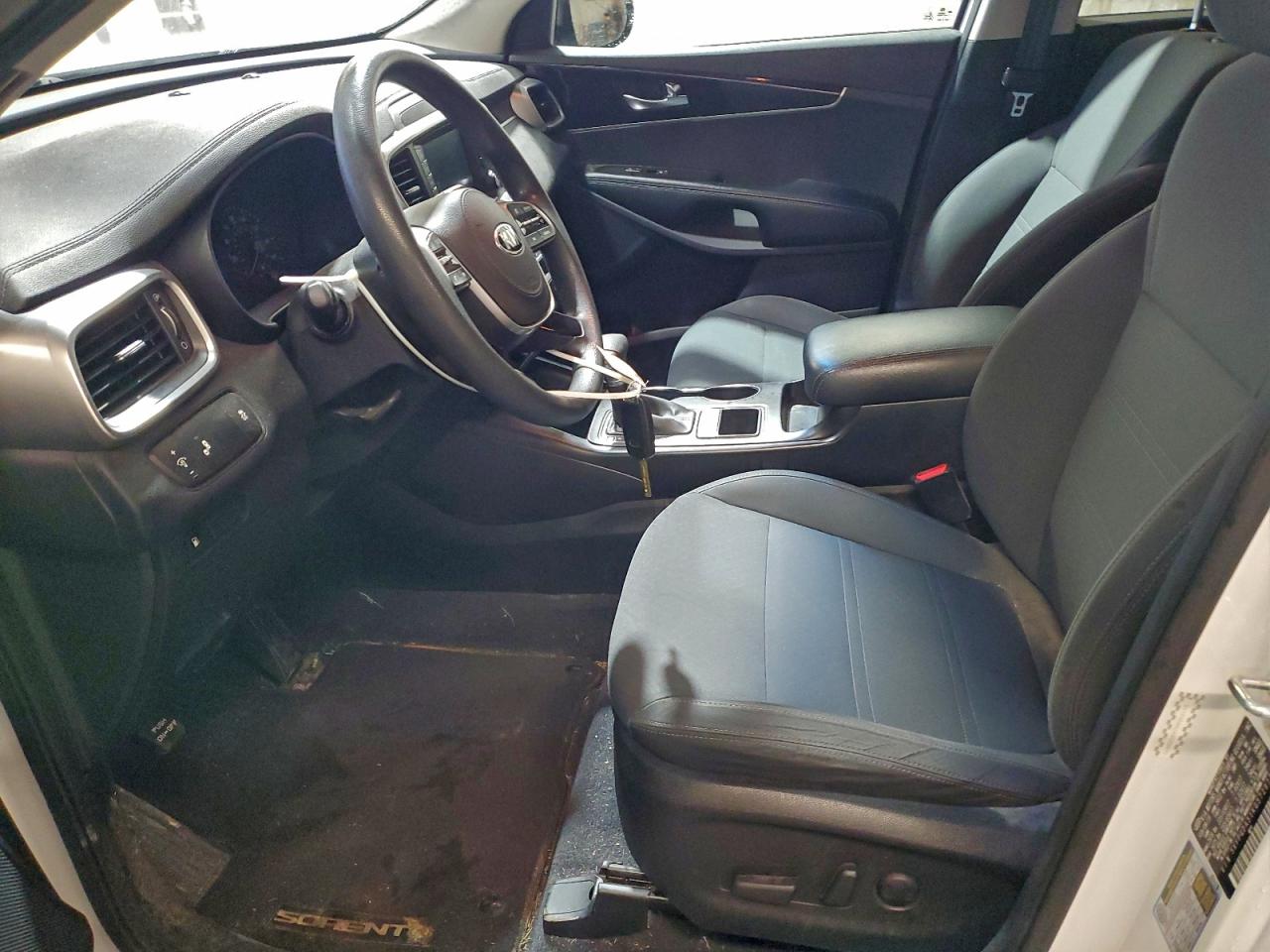 2019 Kia Sorento Lx VIN: 5XYPGDA51KG572977 Lot: 94135695