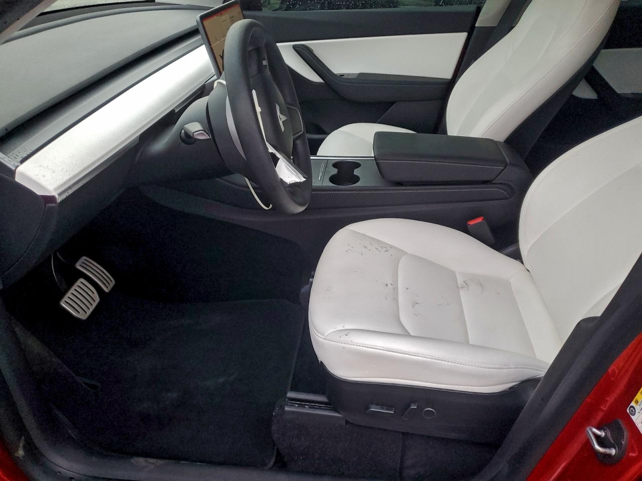 2021 Tesla Model Y VIN: 5YJYGDEF3MF121521 Lot: 93731935