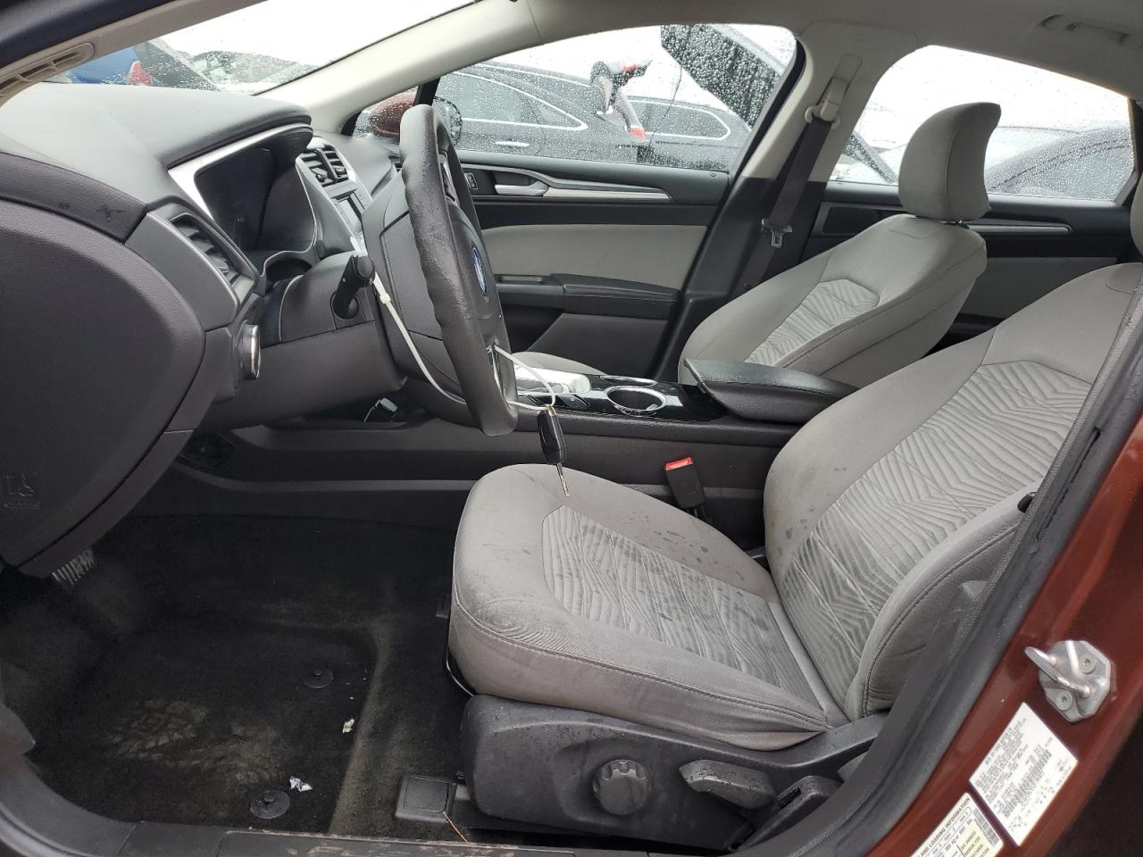 2016 Ford Fusion S VIN: 3FA6P0G70GR298977 Lot: 92627665