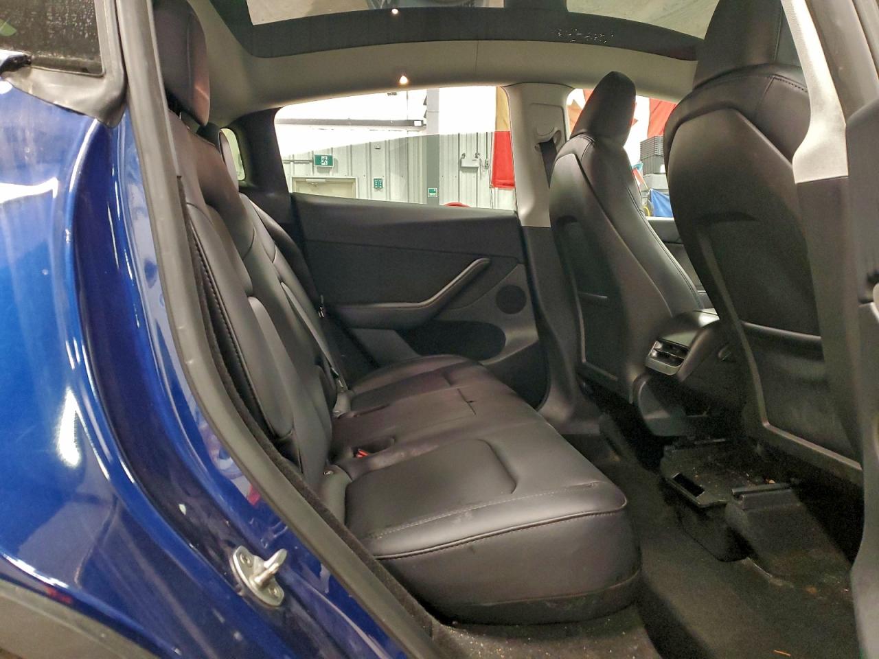 2024 Tesla Model Y VIN: 7SAYGDEE9RF088817 Lot: 94559095