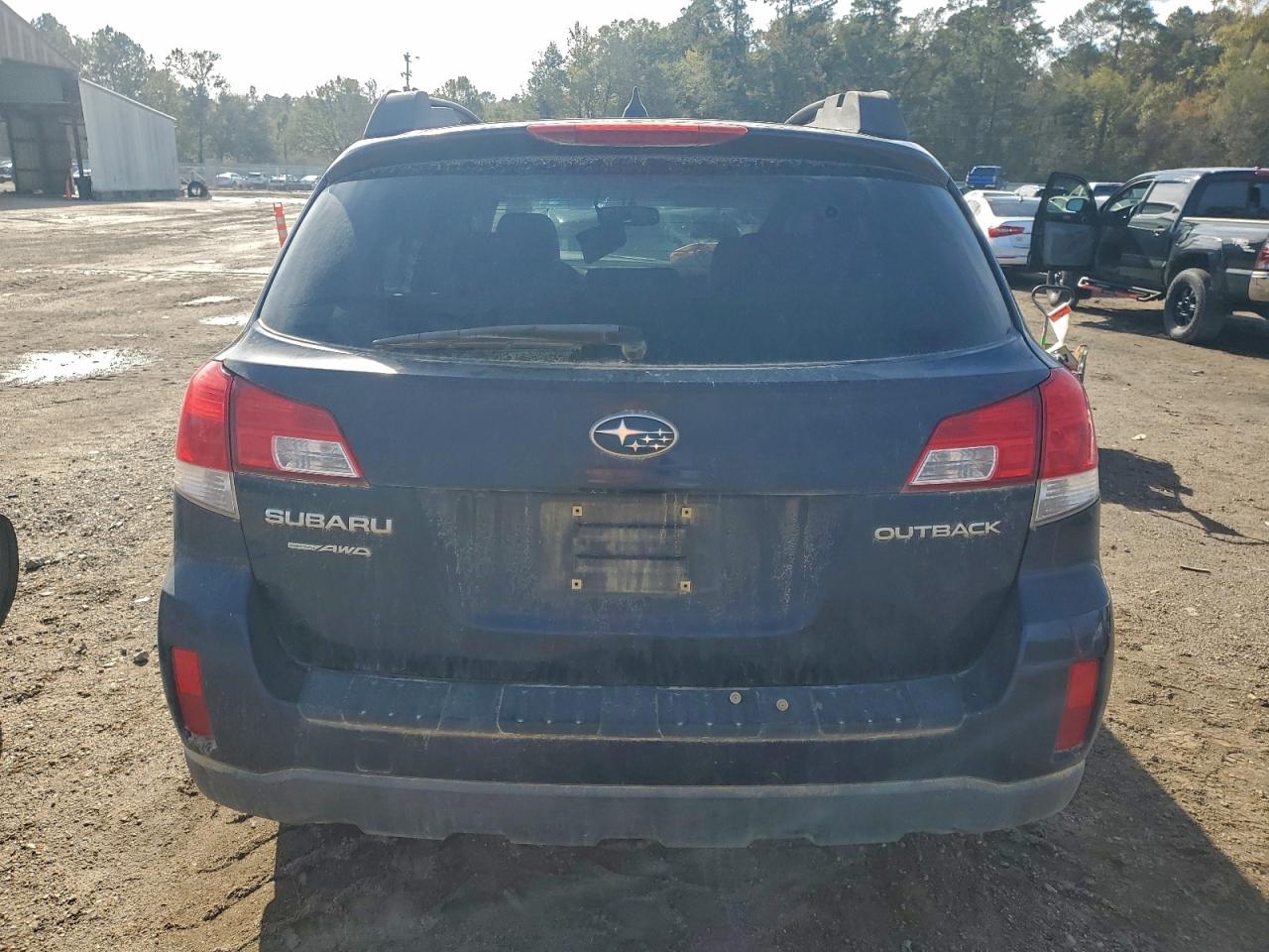 2014 Subaru Outback 3.6R Limited VIN: 4S4BRDMC4E2262069 Lot: 94384905