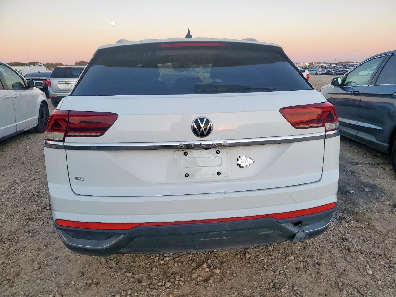 2020 Volkswagen Atlas Cross Sport Se VIN: 1V23C2CA2LC226269 Lot: 89859325