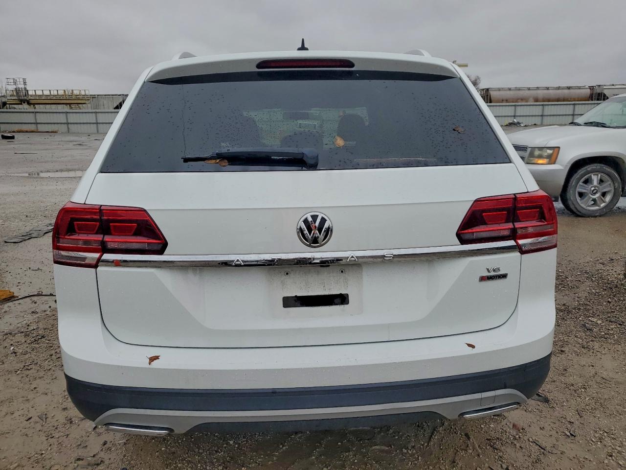 2018 Volkswagen Atlas VIN: 1V2HR2CA0JC511392 Lot: 93904635