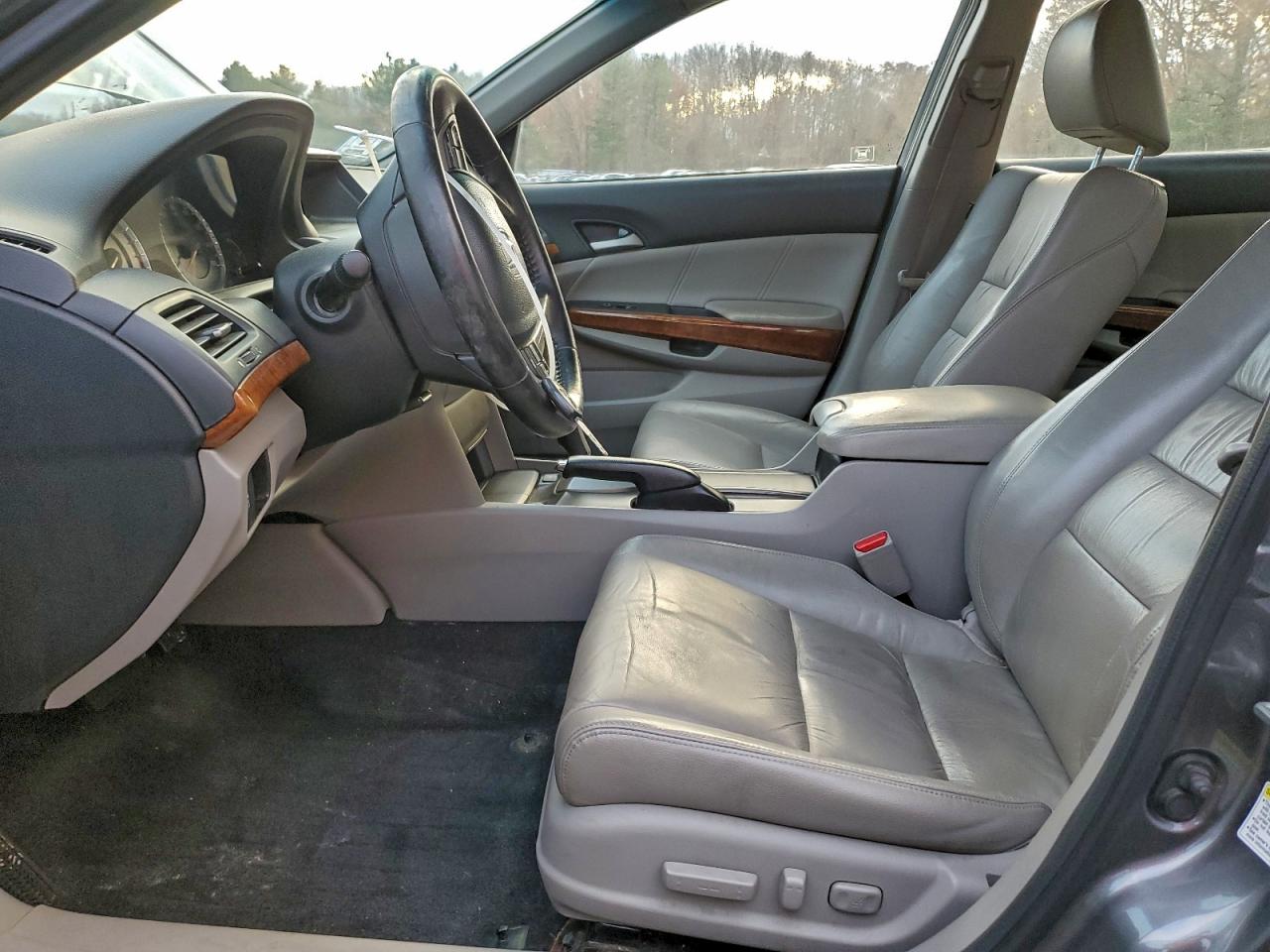 2011 Honda Accord Exl VIN: 1HGCP2F8XBA098860 Lot: 93616475