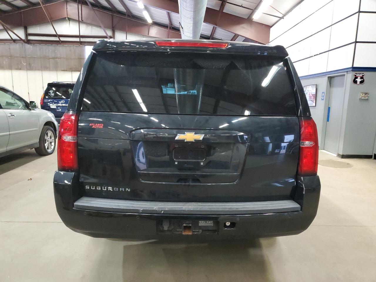 2018 Chevrolet Suburban C1500 Lt VIN: 1GNSCHKCXJR147419 Lot: 91445585
