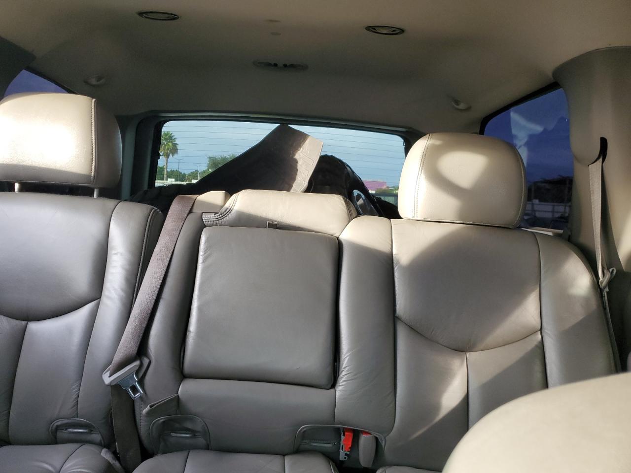 2004 Chevrolet Tahoe C1500 VIN: 1GNEC13T54R107398 Lot: 93653195