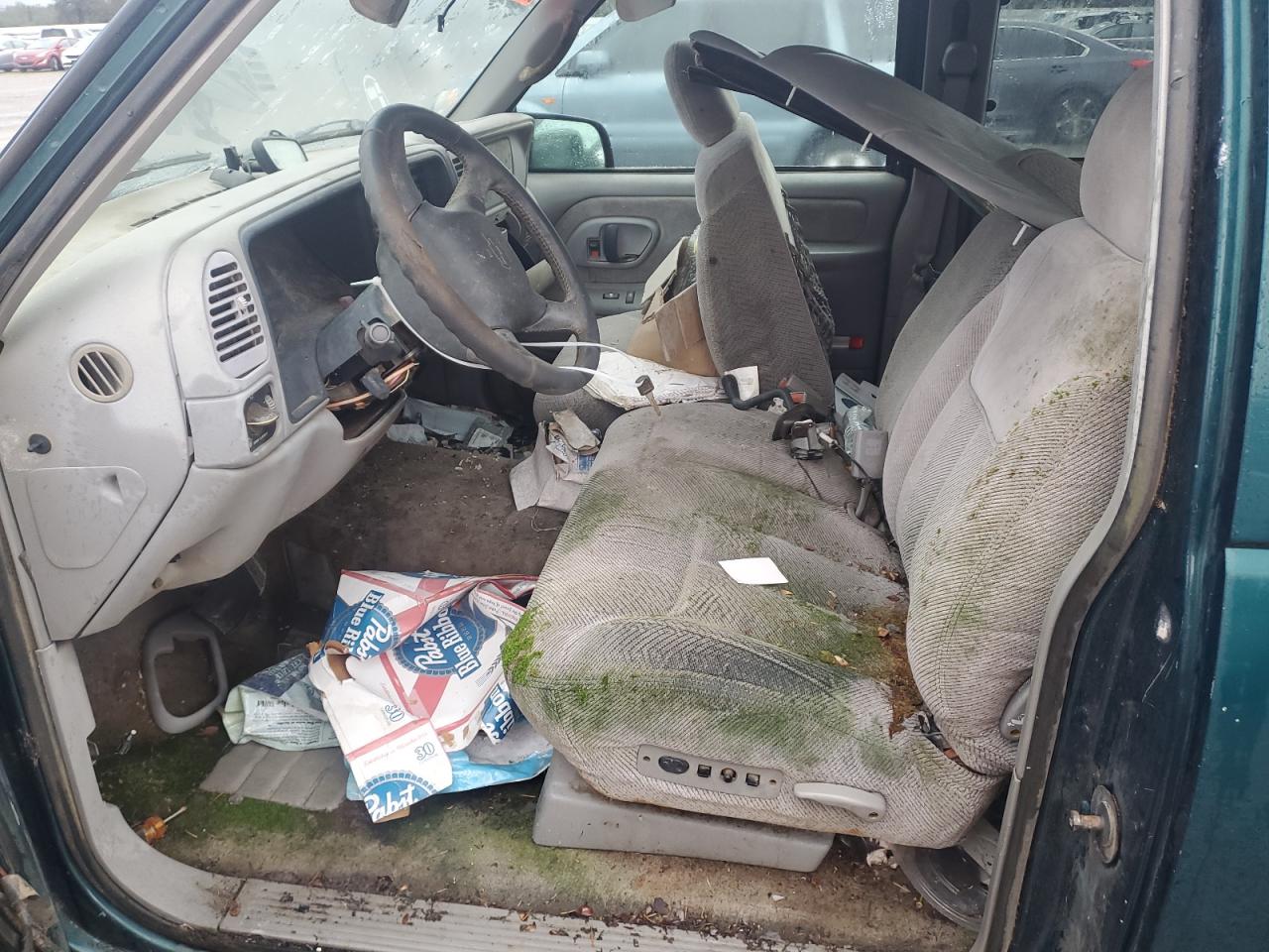 1998 Chevrolet Gmt-400 K1500 VIN: 1GCEK19R3WE173028 Lot: 86123125