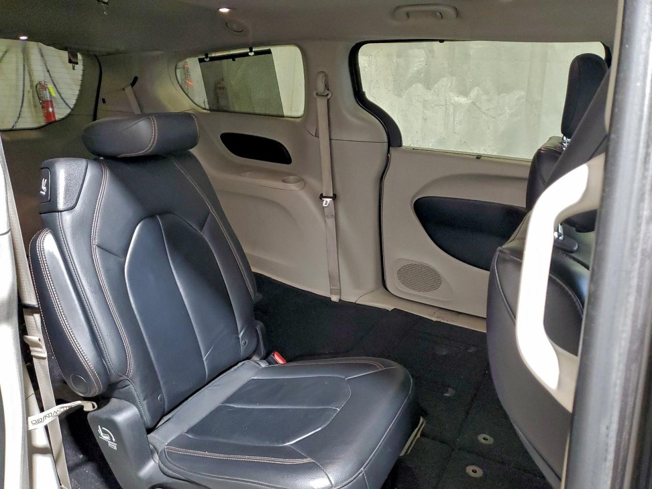 2017 Chrysler Pacifica Touring L VIN: 2C4RC1BG0HR820627 Lot: 93116355