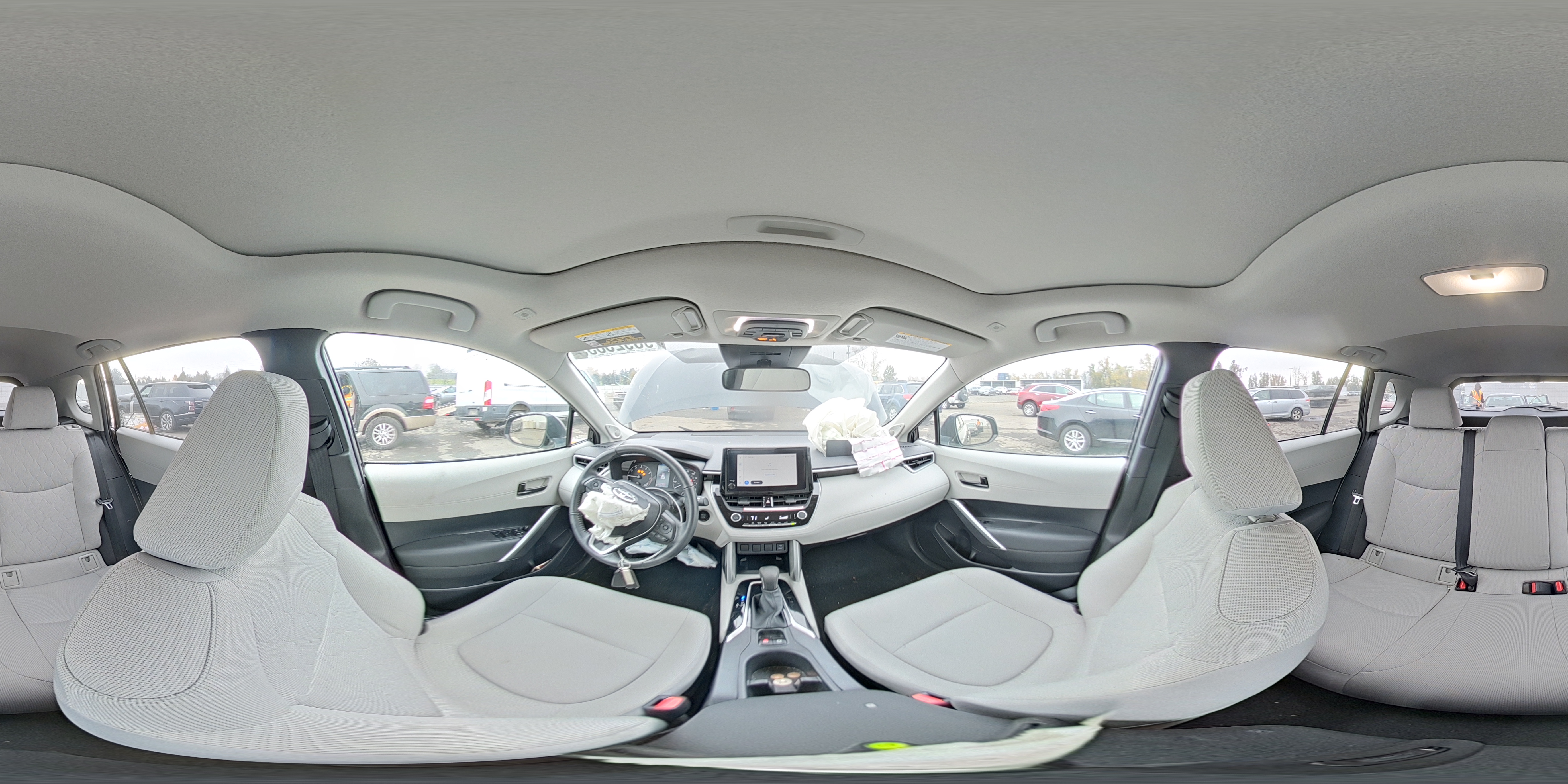 2024 Toyota Corolla Cross Le VIN: 7MUBAABG9RV106517 Lot: 93925335