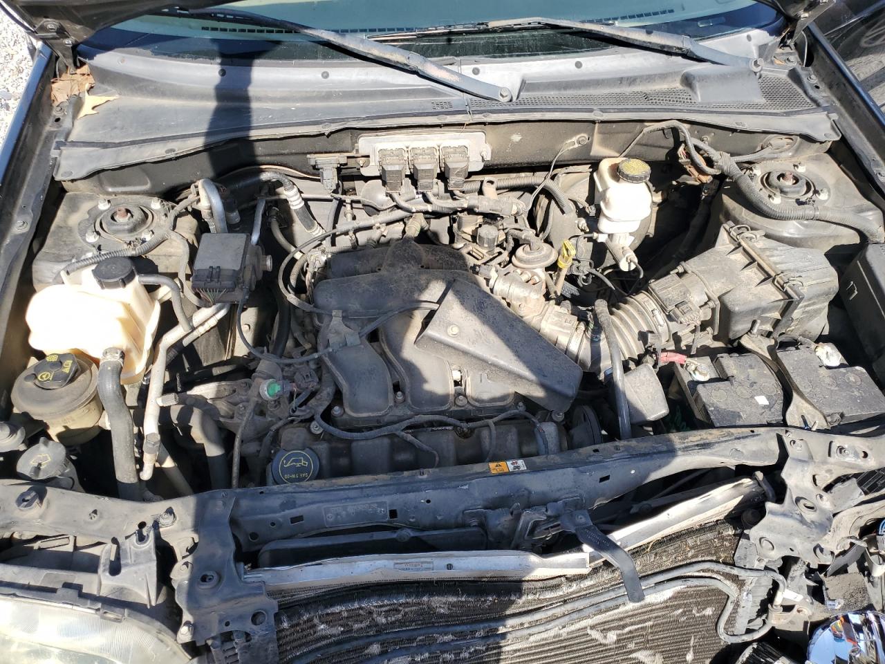 2005 Ford Escape Limited VIN: 1FMYU04115KD99468 Lot: 91650615