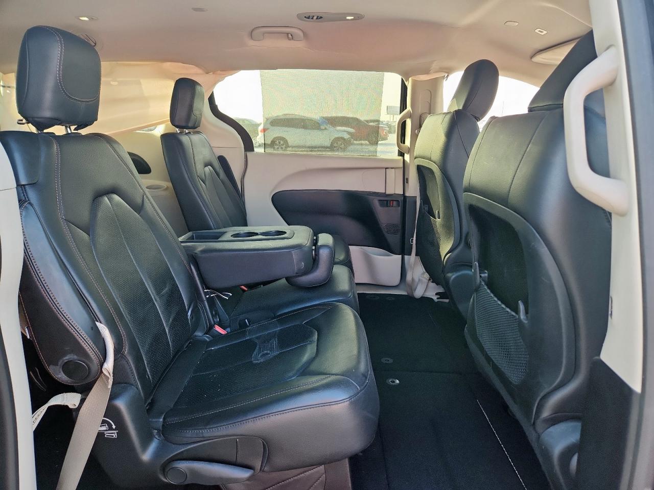 2019 Chrysler Pacifica Touring L VIN: 2C4RC1BG9KR532564 Lot: 93331065