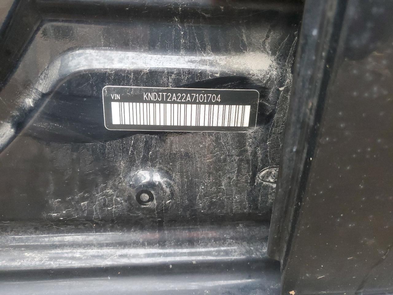 2010 Kia Soul + VIN: KNDJT2A22A7101704 Lot: 93124785