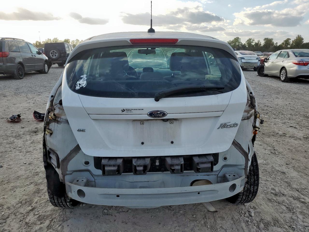 2018 Ford Fiesta Se VIN: 3FADP4EJ7JM107251 Lot: 92403585