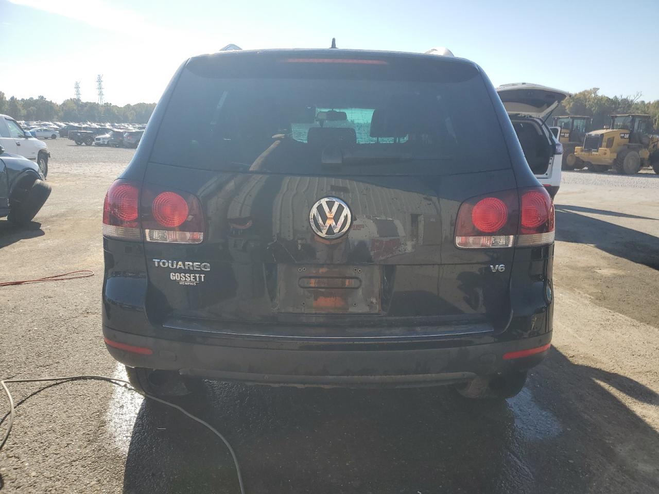2010 Volkswagen Touareg V6 VIN: WVGBF7A98AD003991 Lot: 91453675