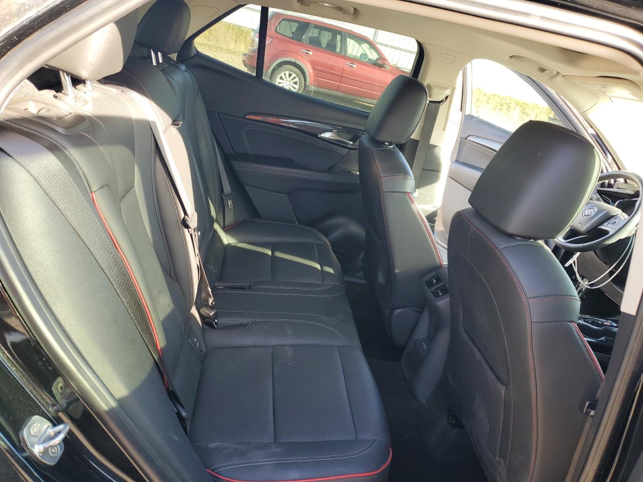 2022 Buick Envision Essence VIN: LRBFZPR42ND015578 Lot: 91560625