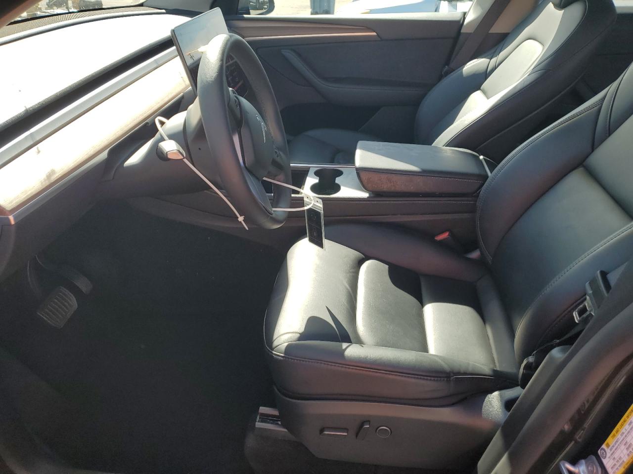 2024 Tesla Model Y VIN: 7SAYGDED3RF036722 Lot: 91325885